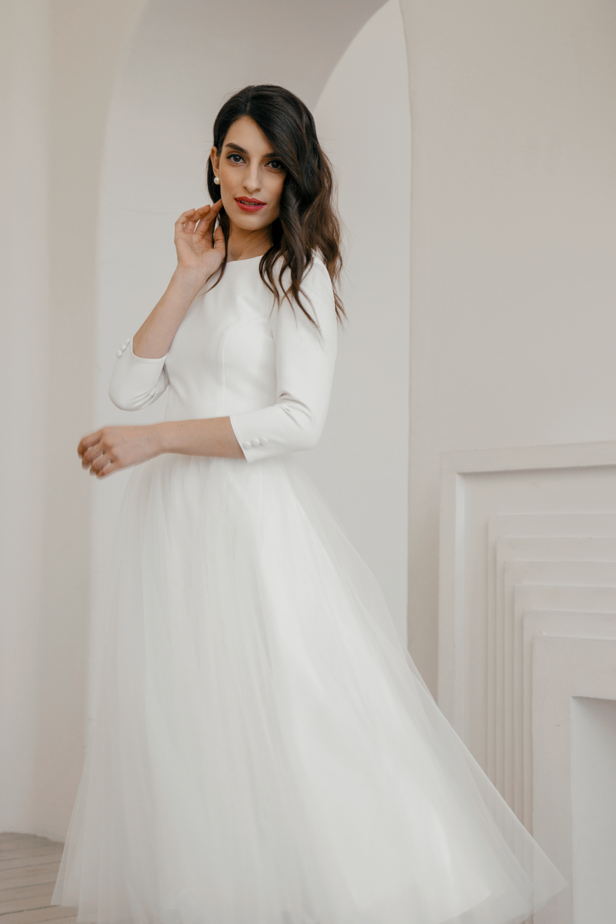 Short wedding dress with sleeves